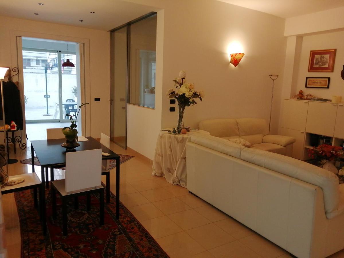 莱切Casa Lauretta - Terrazza - Garage Wifi E Bici Gratuite别墅 外观 照片