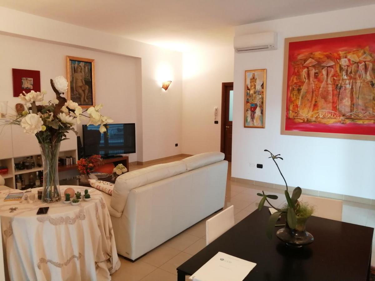 莱切Casa Lauretta - Terrazza - Garage Wifi E Bici Gratuite别墅 外观 照片